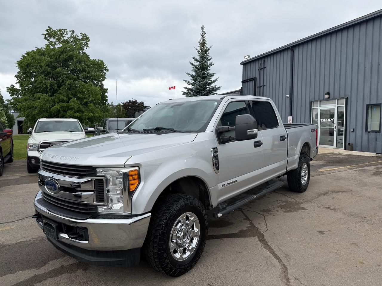 Used 2017 Ford SUPER DUTY F-250 SRW XLT DIESEL 6.75' Box for sale in Burlington, ON