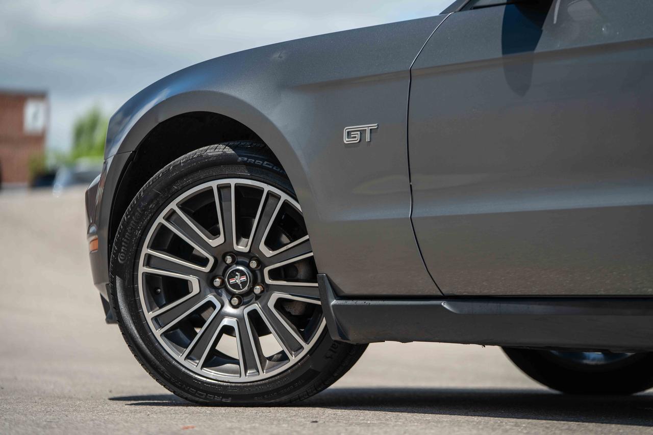 2010 Ford Mustang GT Photo