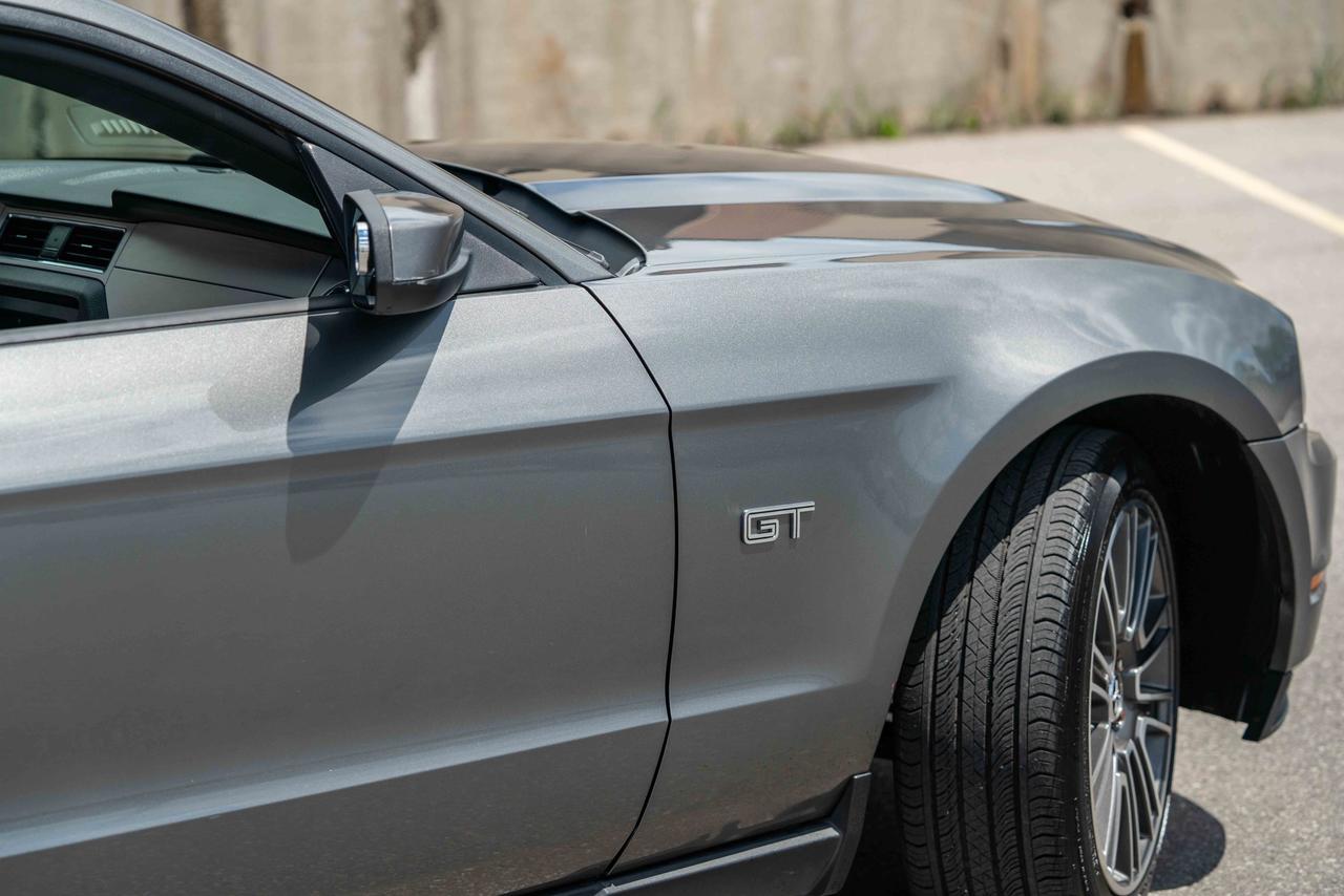 2010 Ford Mustang GT Photo