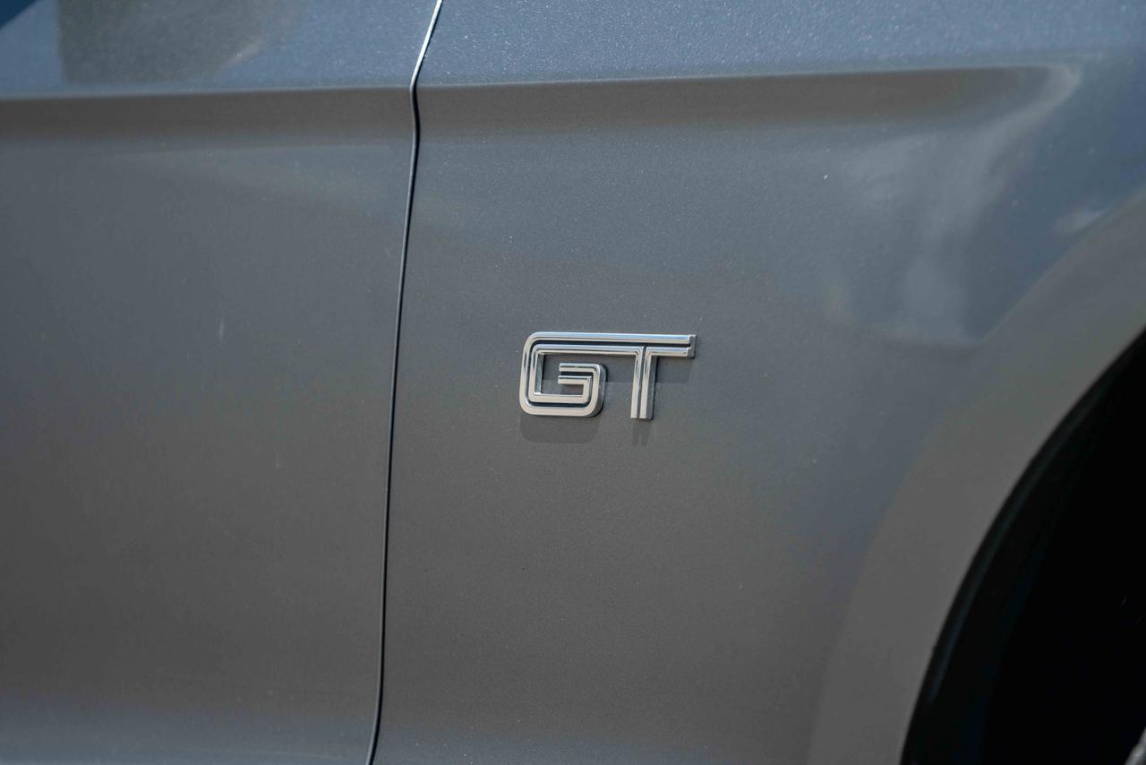 2010 Ford Mustang GT Photo