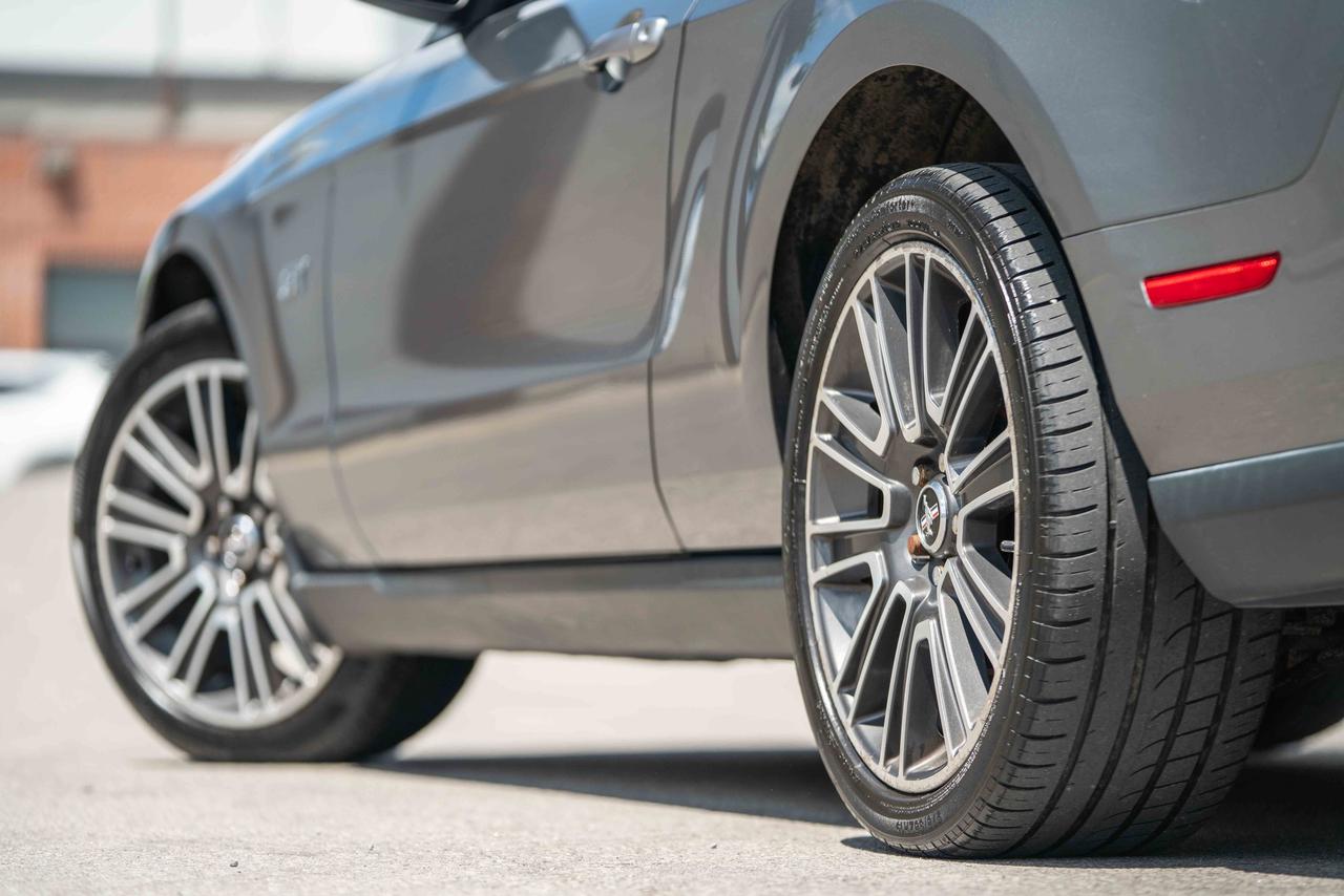2010 Ford Mustang GT Photo