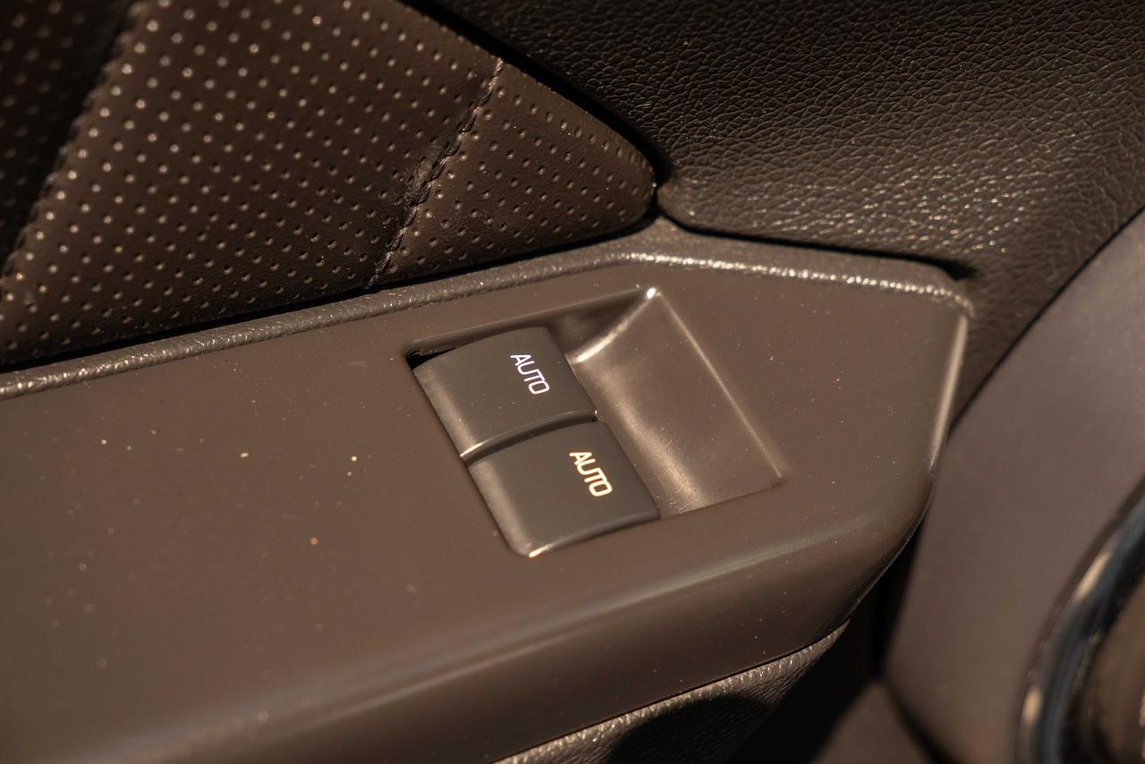 2010 Ford Mustang GT Photo