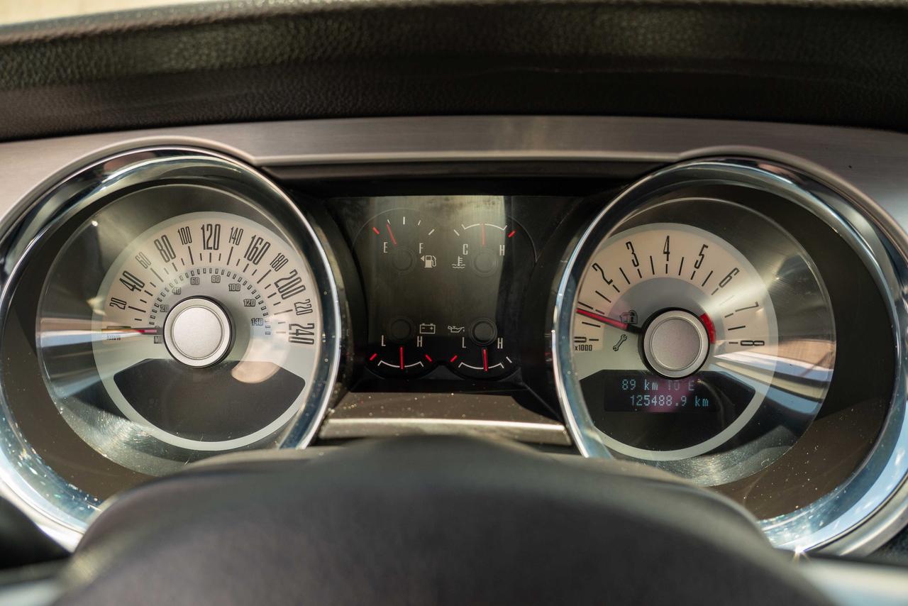 2010 Ford Mustang GT Photo