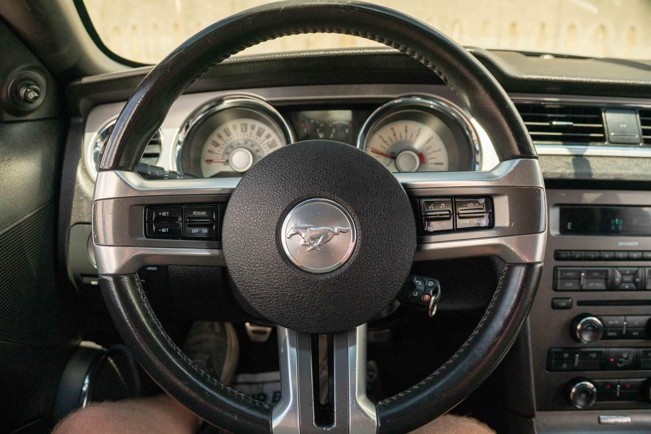 2010 Ford Mustang GT Photo