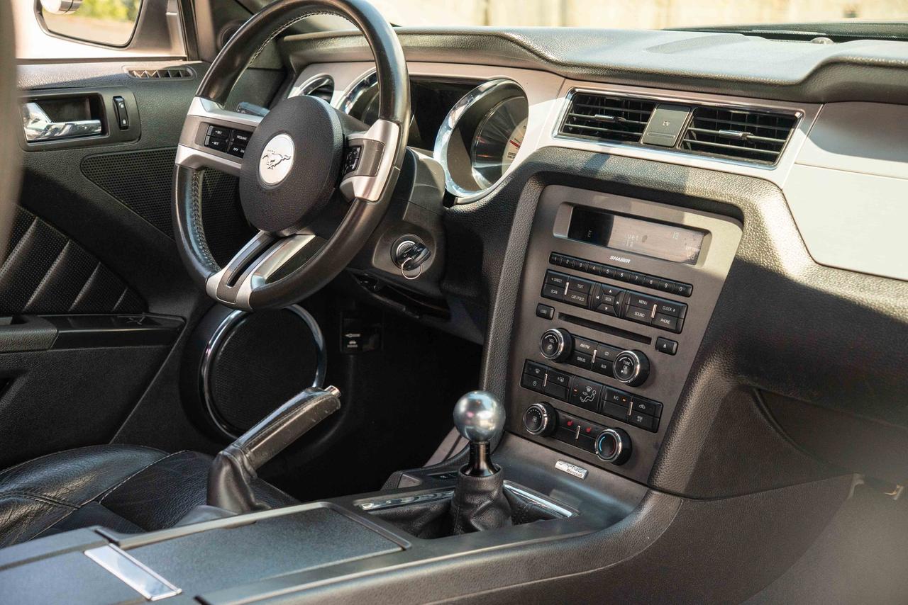 2010 Ford Mustang GT Photo
