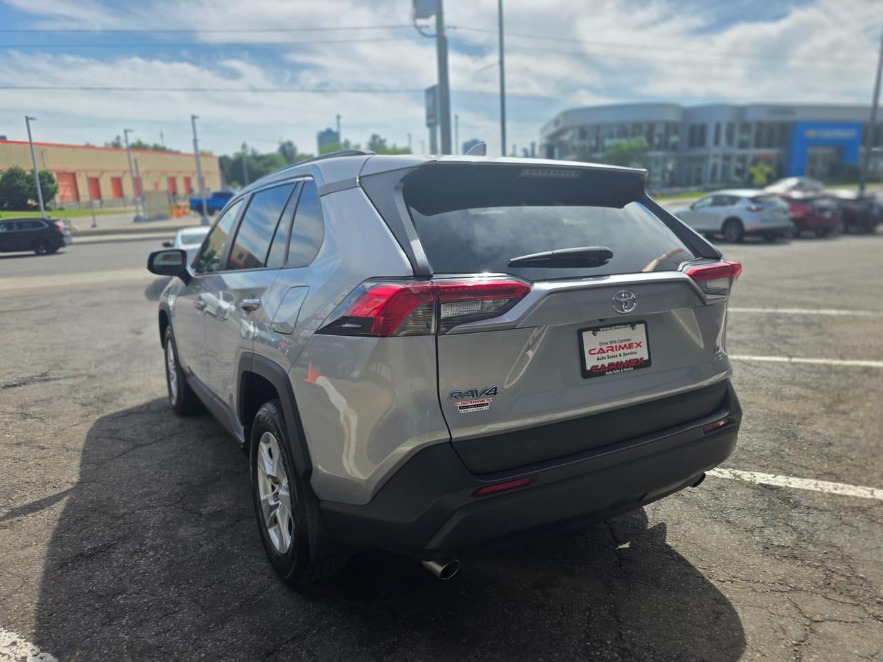 2019 Toyota RAV4 LE AWD | Dealer Serviced | Heated Seats | Backup Camera Photo2