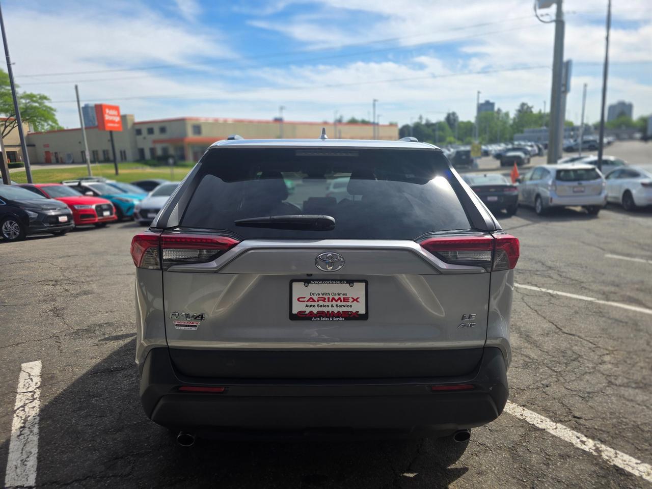 2019 Toyota RAV4 LE AWD | Dealer Serviced | Heated Seats | Backup Camera Photo3