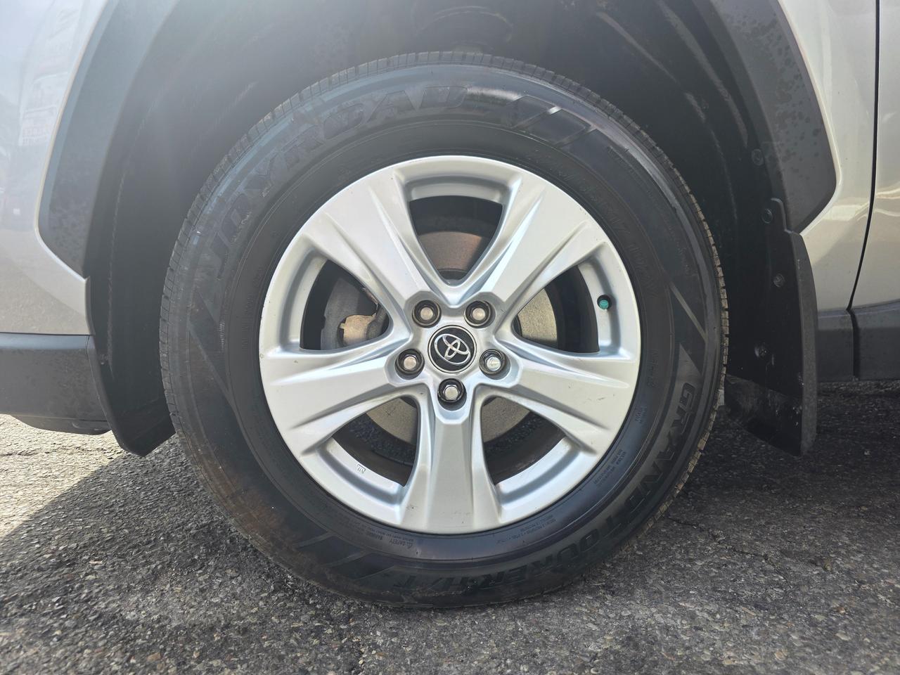 2019 Toyota RAV4 LE AWD | Dealer Serviced | Heated Seats | Backup Camera Photo