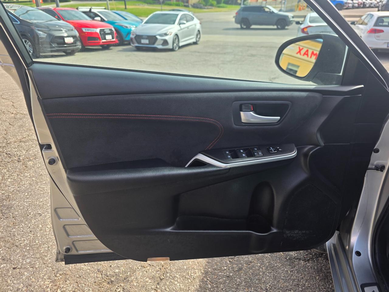 2017 Toyota Camry XSE One Owner | Accident Free | Low Mileage | Dealer Serviced Photo