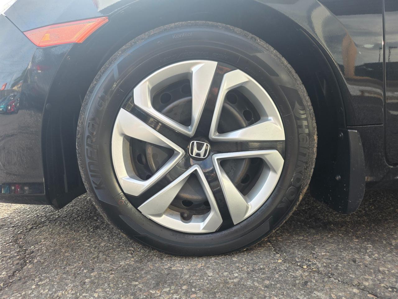2017 Honda Civic LX LOW KMS | Honda Sensing | Apple Car Play | Android Auto | Backup Camera Photo