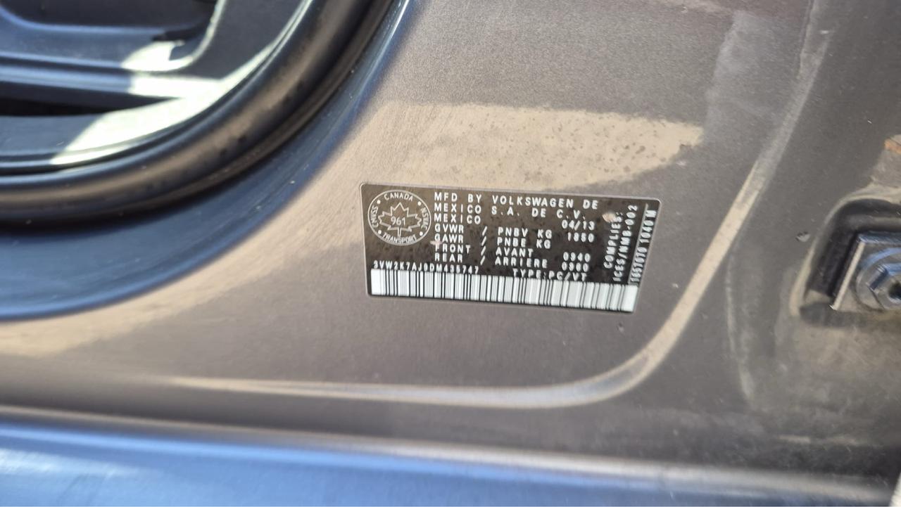 2013 Volkswagen Jetta Trendline+, SEDAN, AUTO, 4 CYL, AS IS SPECIAL Photo