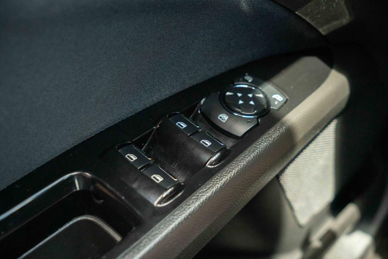 2014 Ford Fusion SE Photo