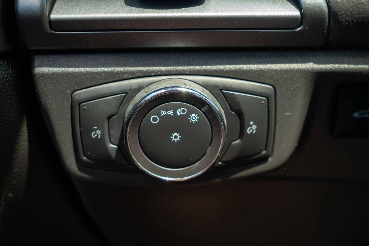 2014 Ford Fusion SE Photo