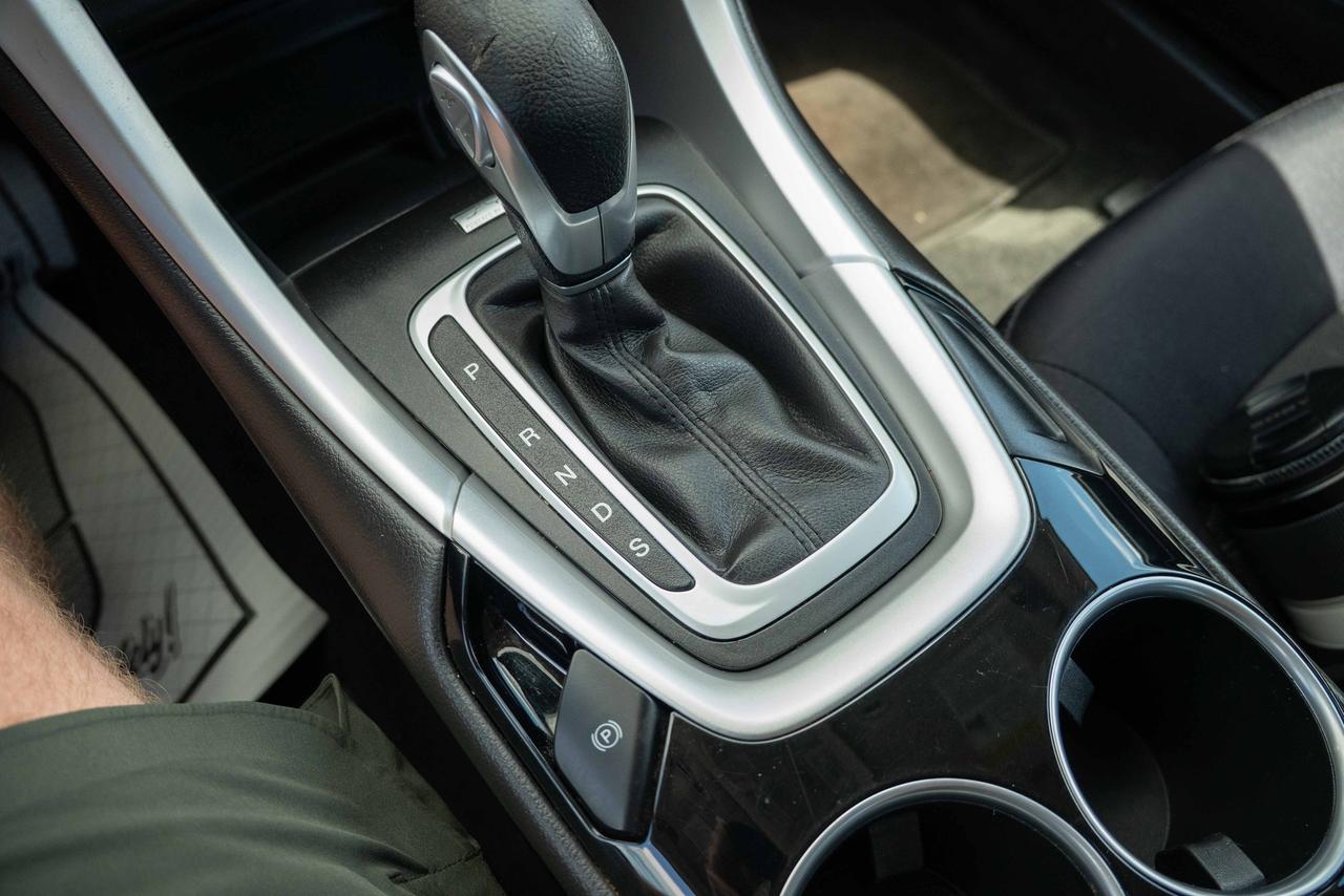 2014 Ford Fusion SE Photo