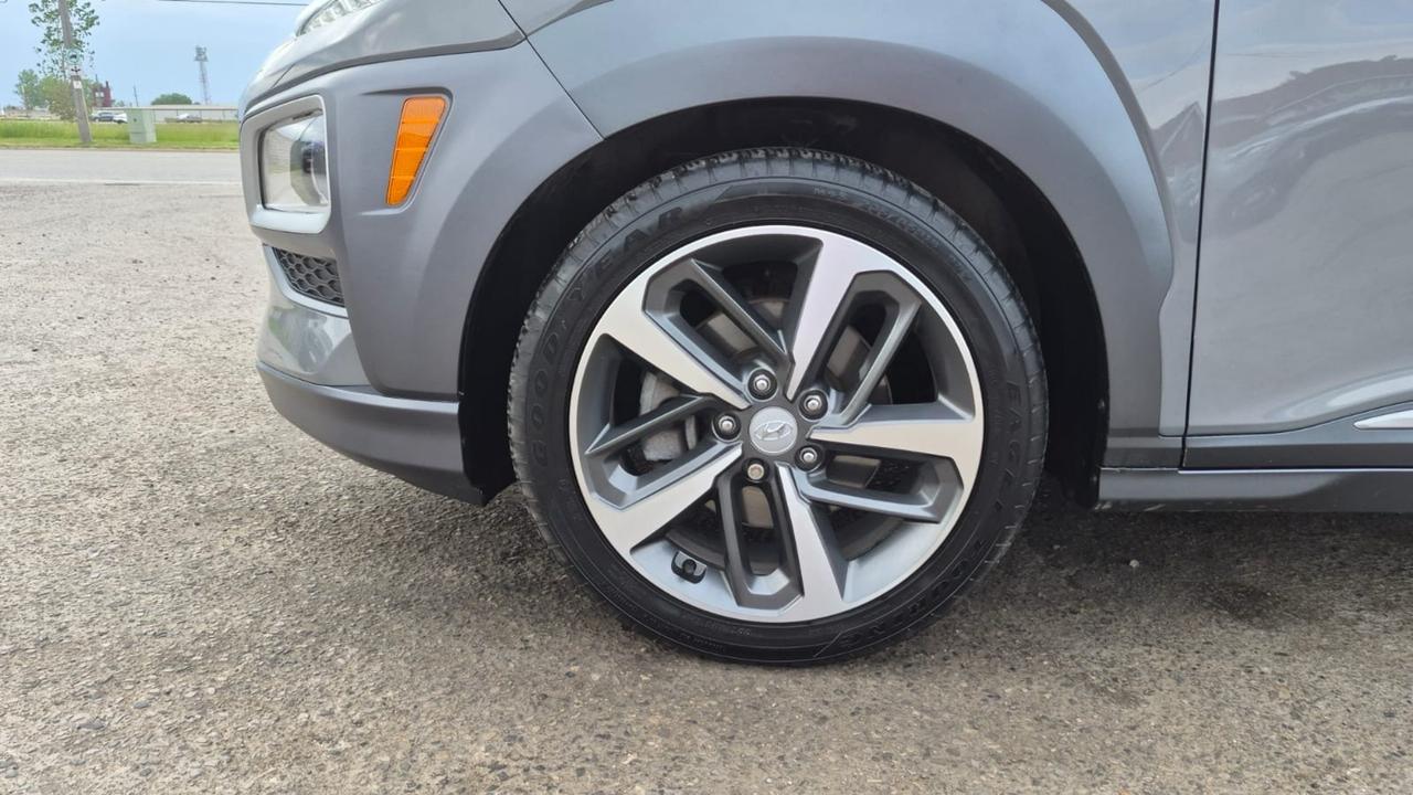 2021 Hyundai KONA TREND, ALLOYS, 2 SETS TIRES, ONLY 77KMS, CERTIFIED Photo