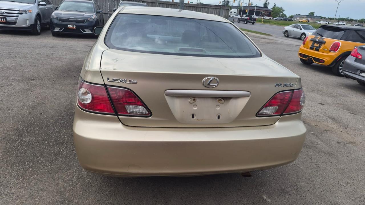 2002 Lexus ES 300 LEATHER, LOADED, RELIABLE, RUNS WELL, AS IS Photo