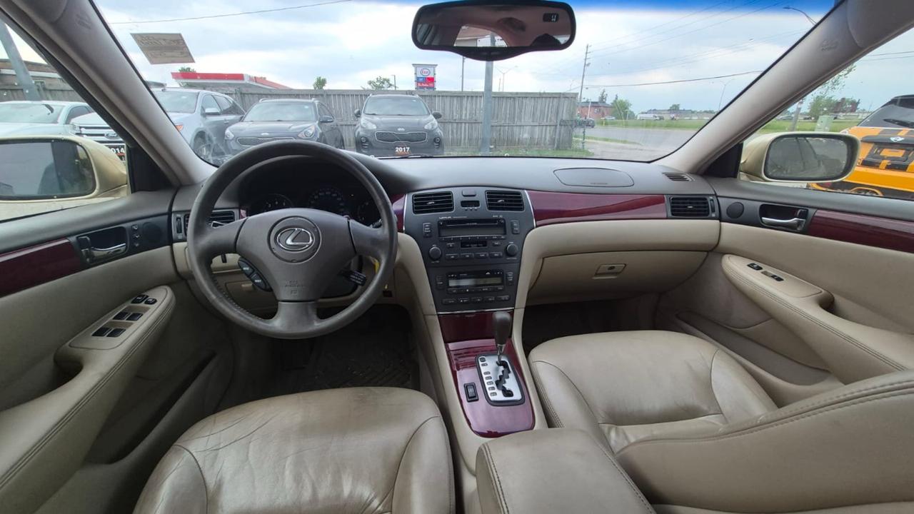 2002 Lexus ES 300 LEATHER, LOADED, RELIABLE, RUNS WELL, AS IS Photo