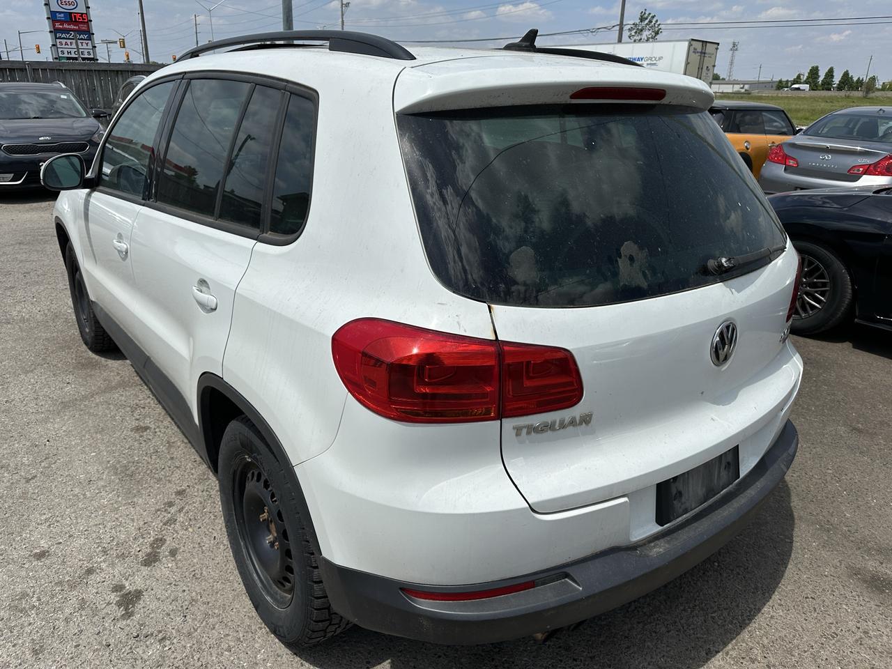2016 Volkswagen Tiguan COMFORTLINE, AWD, ENGINE NEEDS REPAIR, AS IS Photo