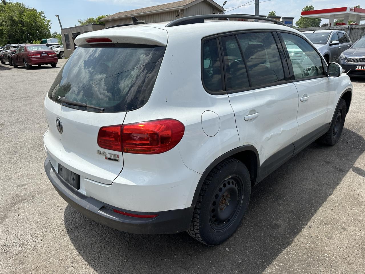 2016 Volkswagen Tiguan COMFORTLINE, AWD, ENGINE NEEDS REPAIR, AS IS Photo