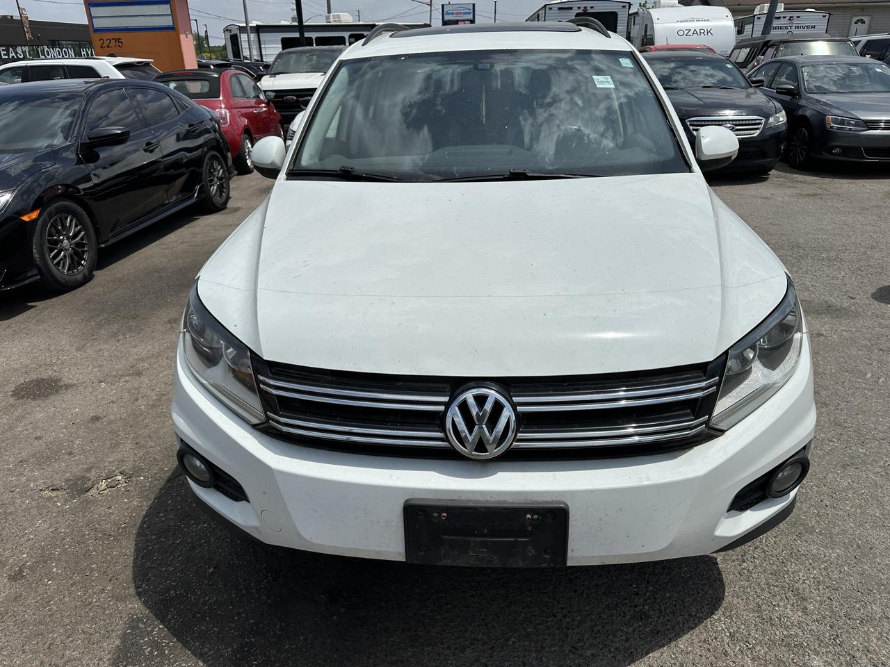 2016 Volkswagen Tiguan COMFORTLINE, AWD, ENGINE NEEDS REPAIR, AS IS Photo