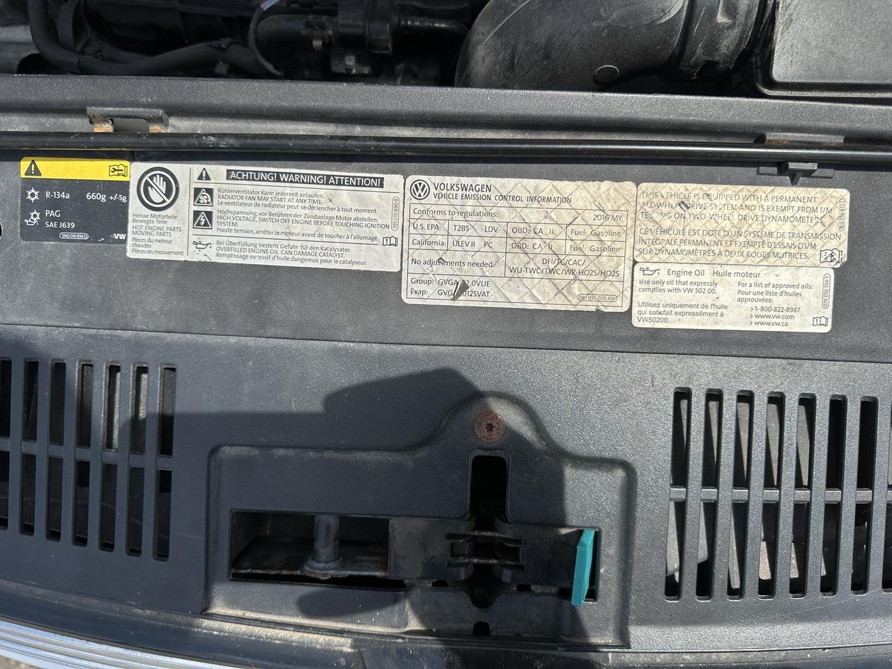 2016 Volkswagen Tiguan COMFORTLINE, AWD, ENGINE NEEDS REPAIR, AS IS Photo