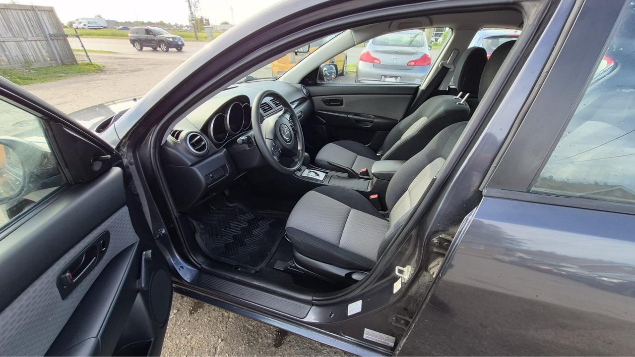 2006 Mazda MAZDA3 GX, SEDAN, LOW KMS, AUTO, ONLY 67,000KM, CERT Photo