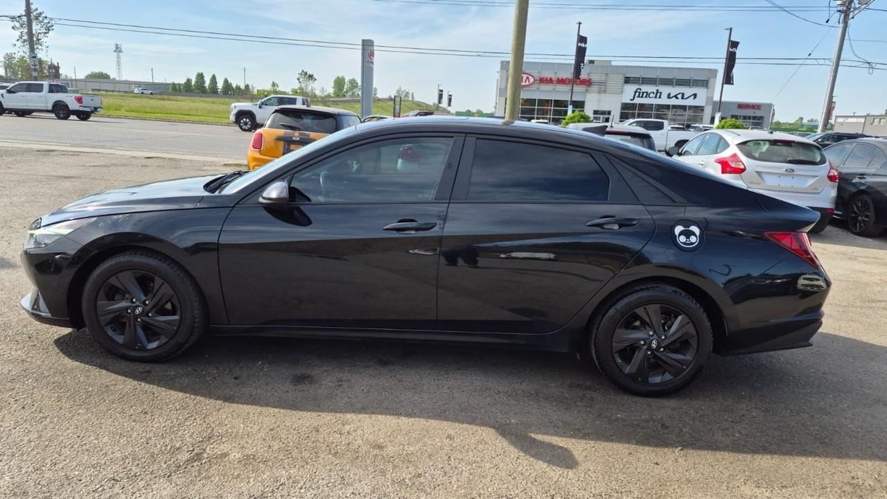 2021 Hyundai Elantra PREFERRED, AUTO, SEDAN, 4CYL, ONLY 129KMS, CERT Photo