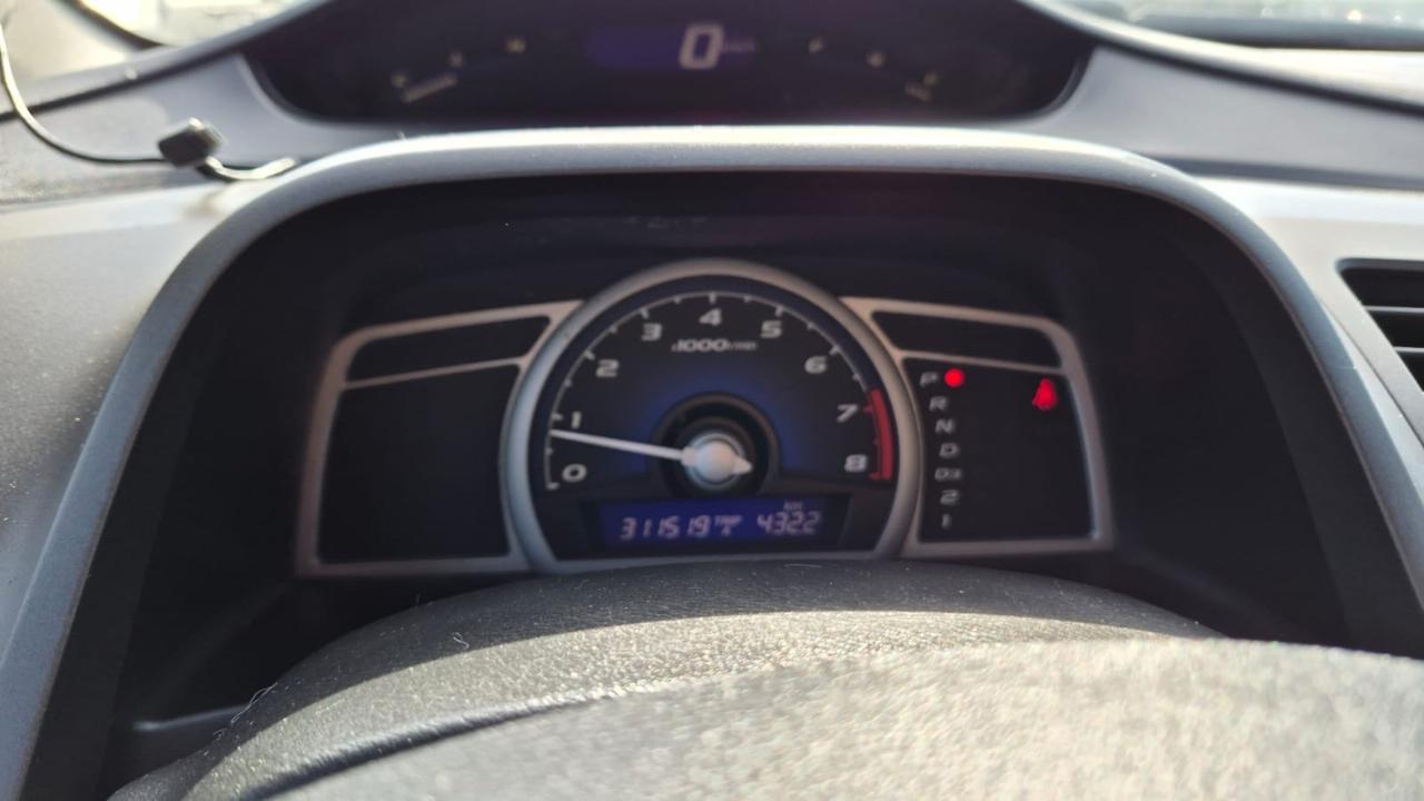 2008 Honda Civic LX, COUPE, AUTO, 4 CYL, RUNS WELL, AS IS Photo