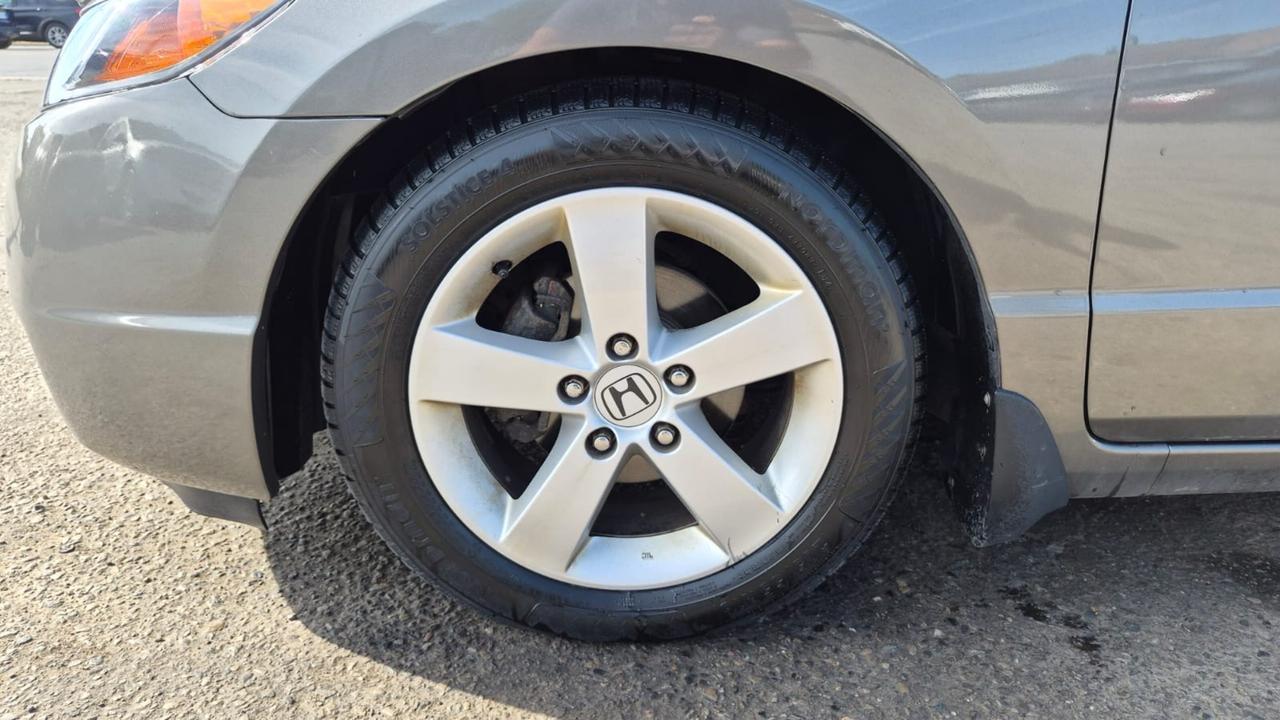 2008 Honda Civic LX, COUPE, AUTO, 4 CYL, RUNS WELL, AS IS Photo