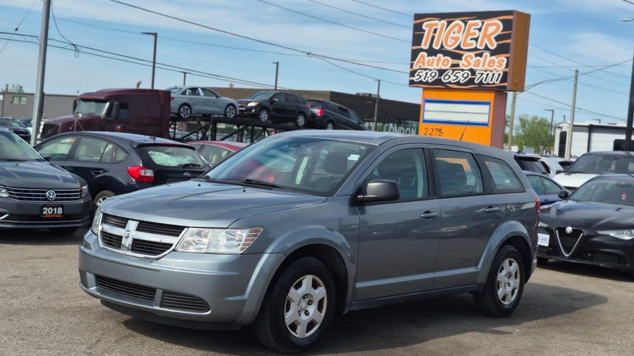 2010 Dodge Journey SE, LOW KMS, ONLY 82,000KMS, AUTO, 4 CYL, CERT Photo