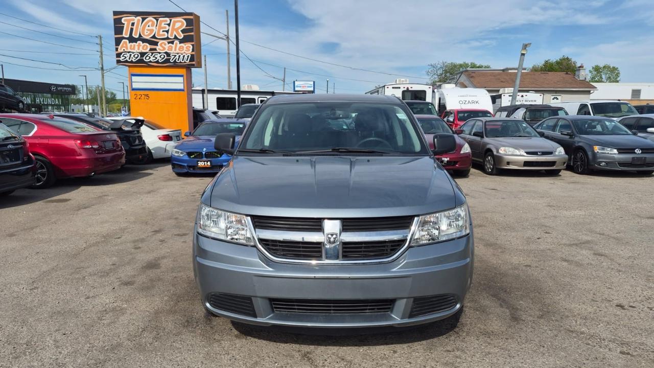2010 Dodge Journey SE, LOW KMS, ONLY 82,000KMS, AUTO, 4 CYL, CERT Photo