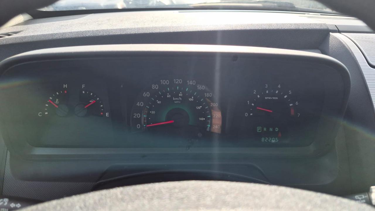 2010 Dodge Journey SE, LOW KMS, ONLY 82,000KMS, AUTO, 4 CYL, CERT Photo