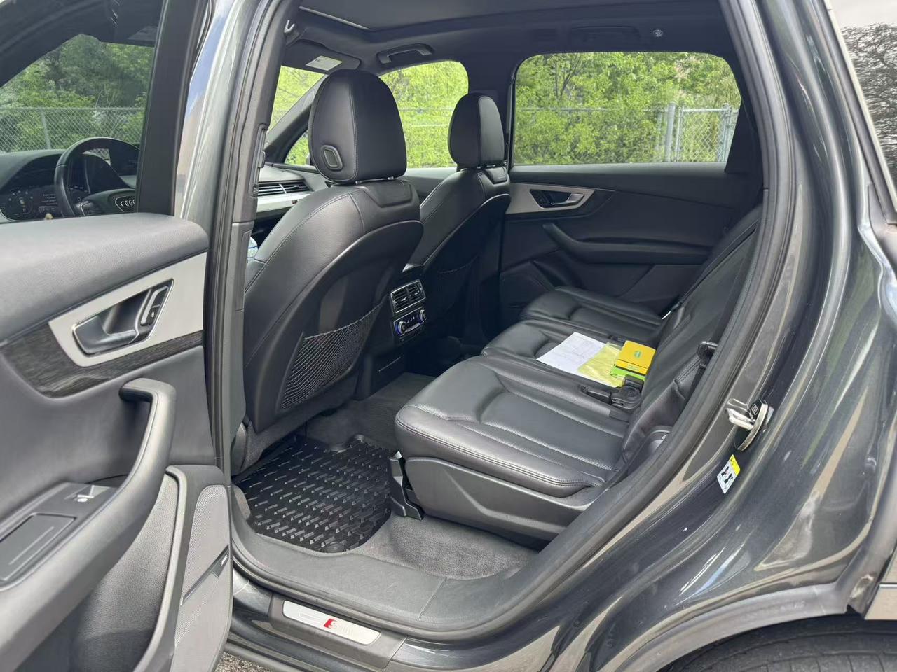 2017 Audi Q7 quattro 4dr 3.0T Technik Photo