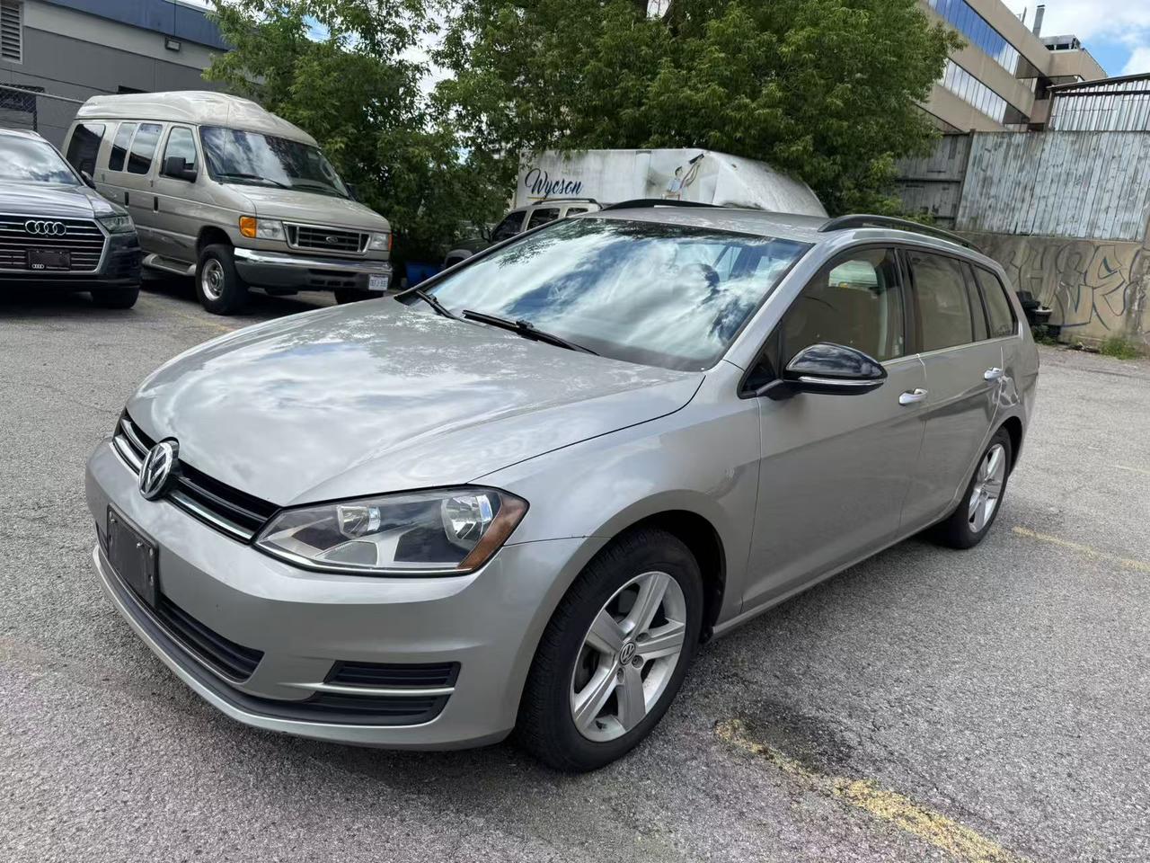 2015 Volkswagen Golf 4dr Auto 2.0 TDI Comfortline Photo