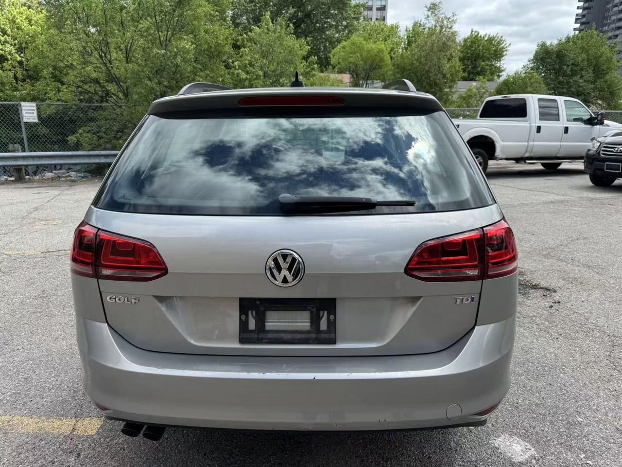 2015 Volkswagen Golf 4dr Auto 2.0 TDI Comfortline Photo