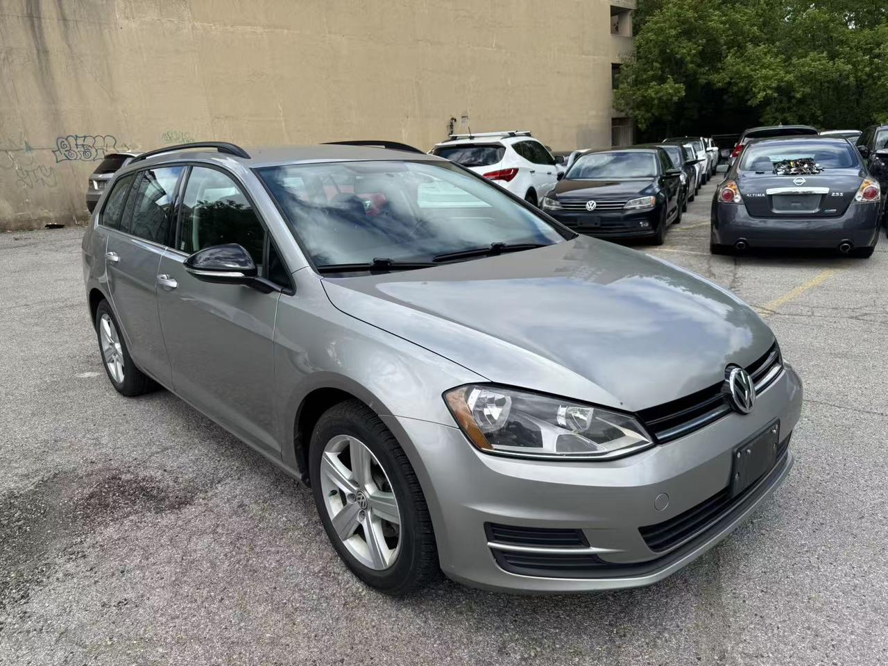 2015 Volkswagen Golf 4dr Auto 2.0 TDI Comfortline Photo