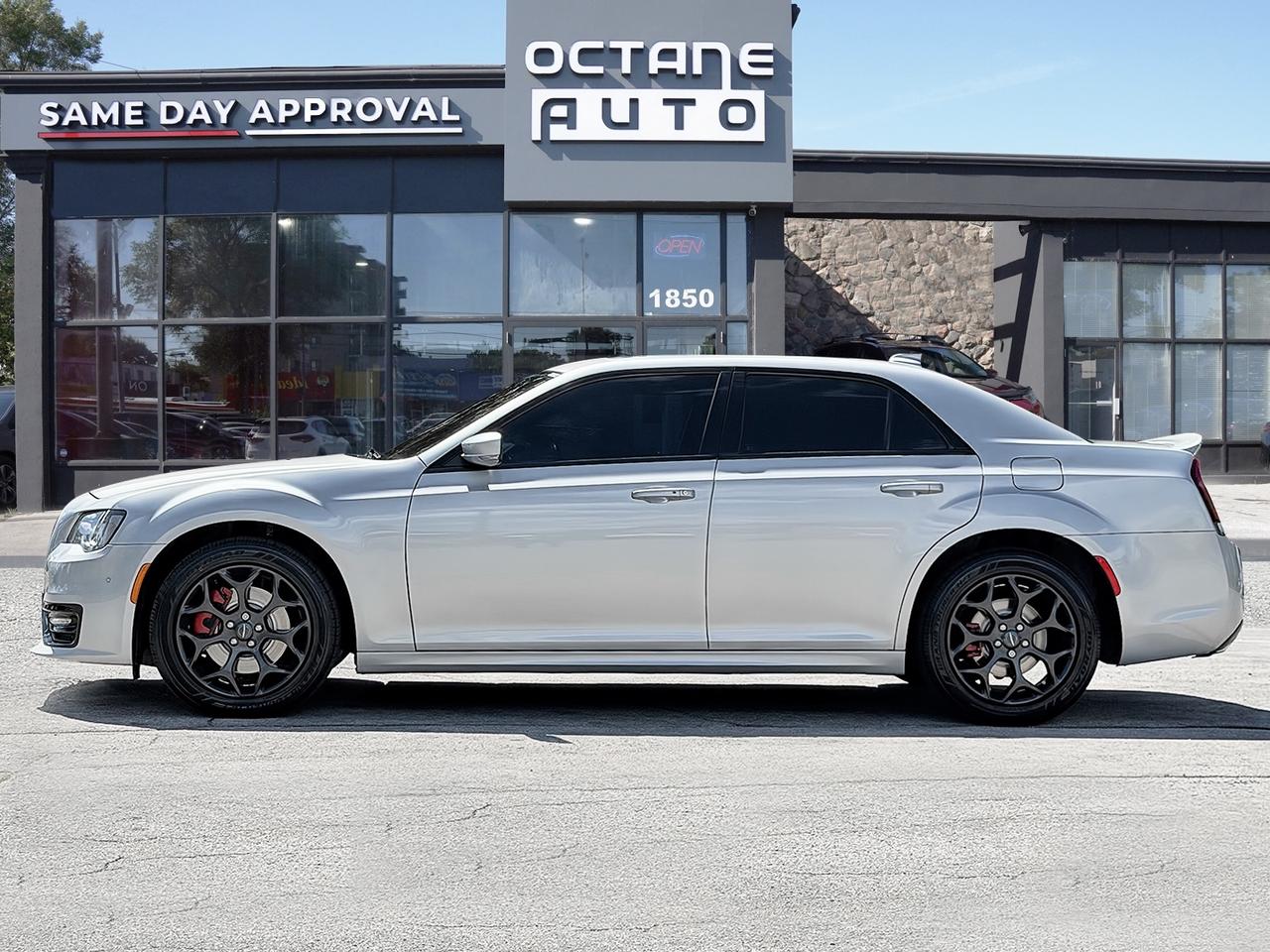 2021 Chrysler 300 300S AWD Photo