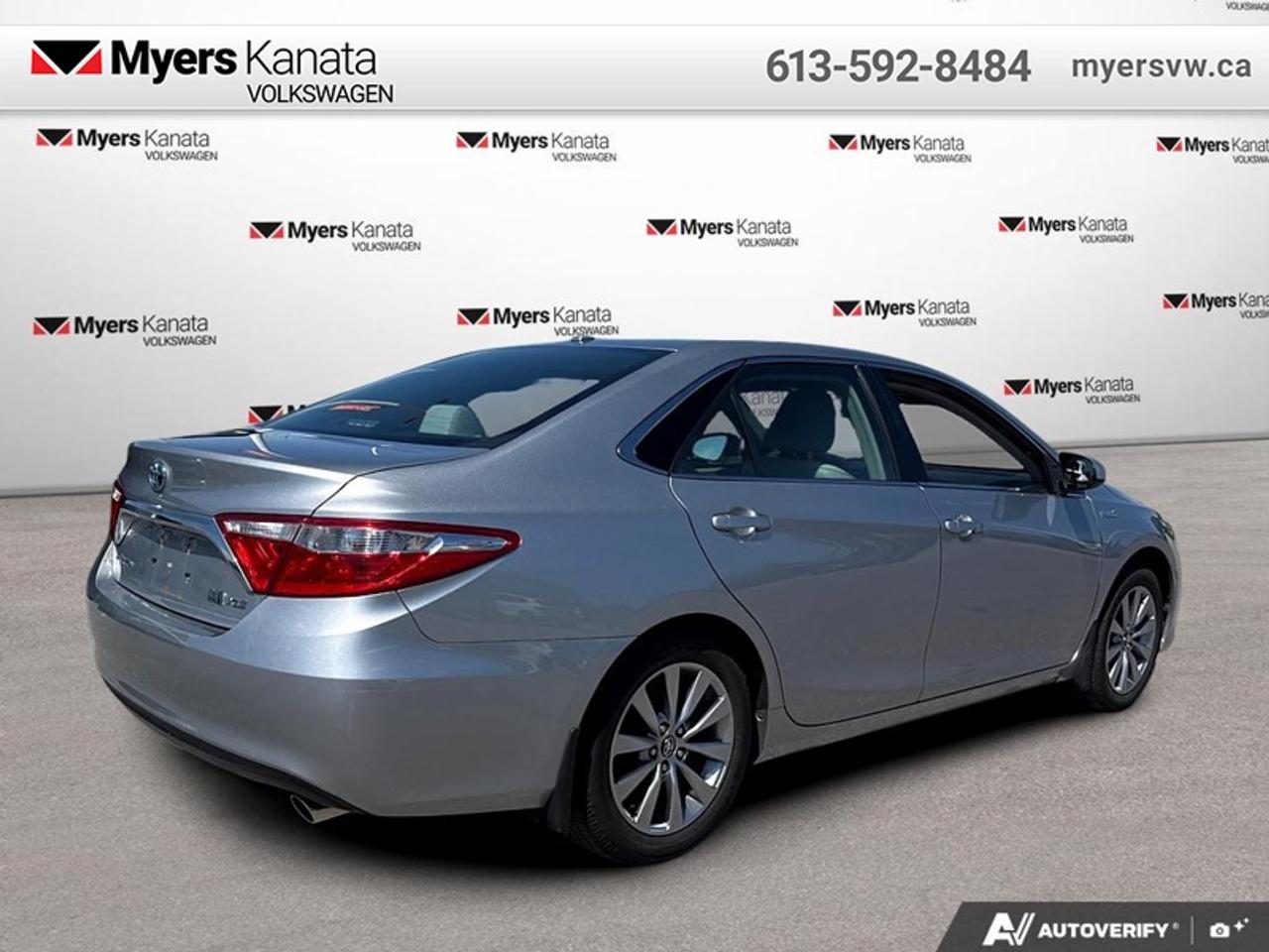 2017 Toyota Camry HYBRID XLE  - Navigation -  Sunroof Photo