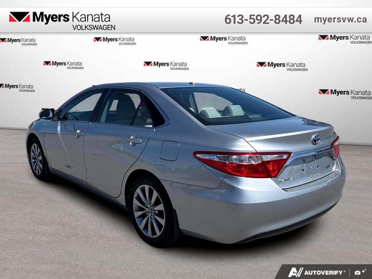 2017 Toyota Camry HYBRID XLE  - Navigation -  Sunroof Photo