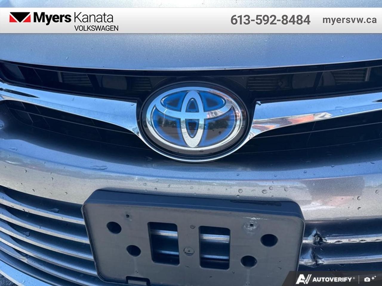 2017 Toyota Camry HYBRID XLE  - Navigation -  Sunroof Photo