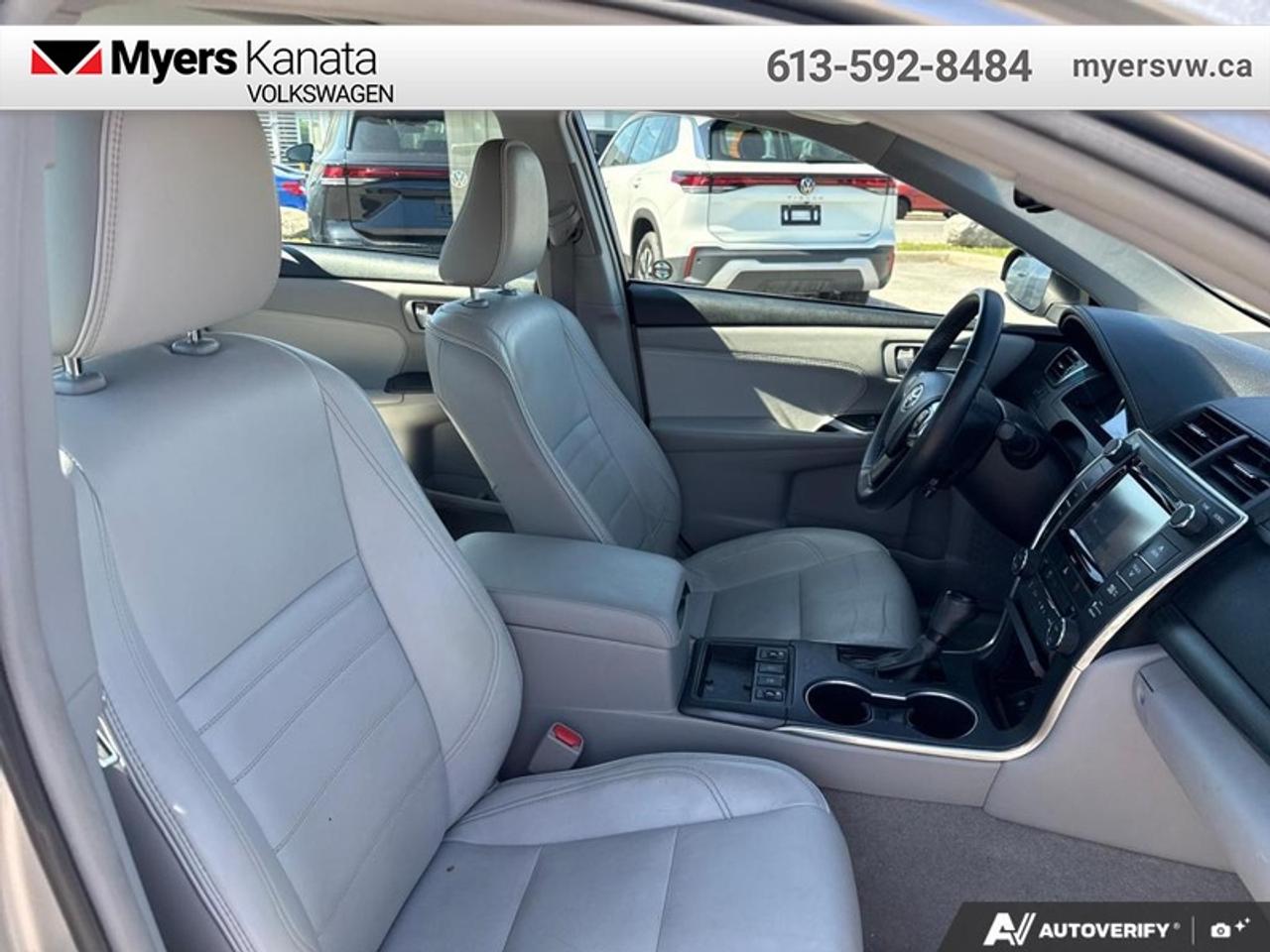 2017 Toyota Camry HYBRID XLE  - Navigation -  Sunroof Photo