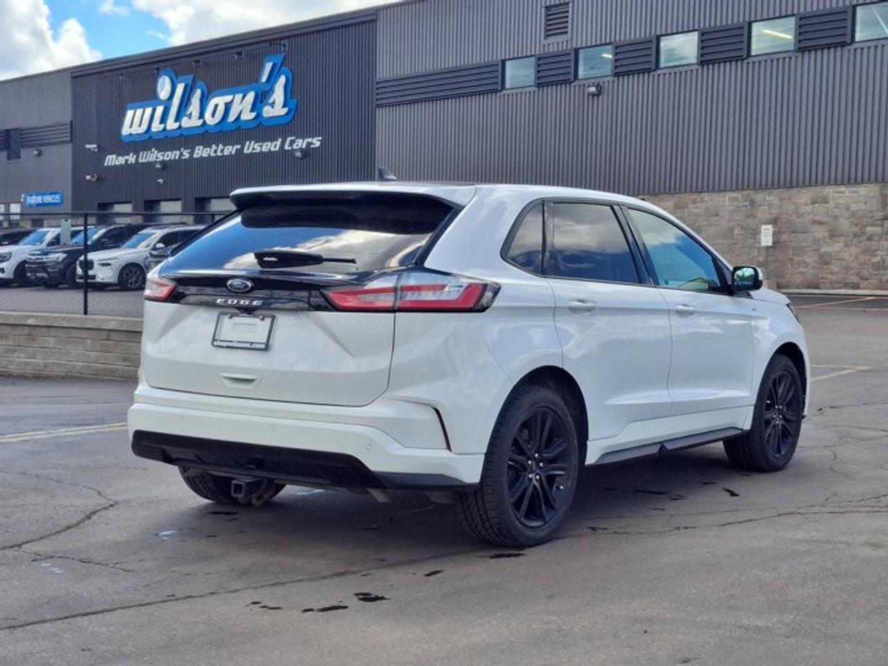 2022 Ford Edge ST Line AWD | Split Leather + Suede | Pano Roof | Heated Seats + Steering | Power Liftgate and More! Photo