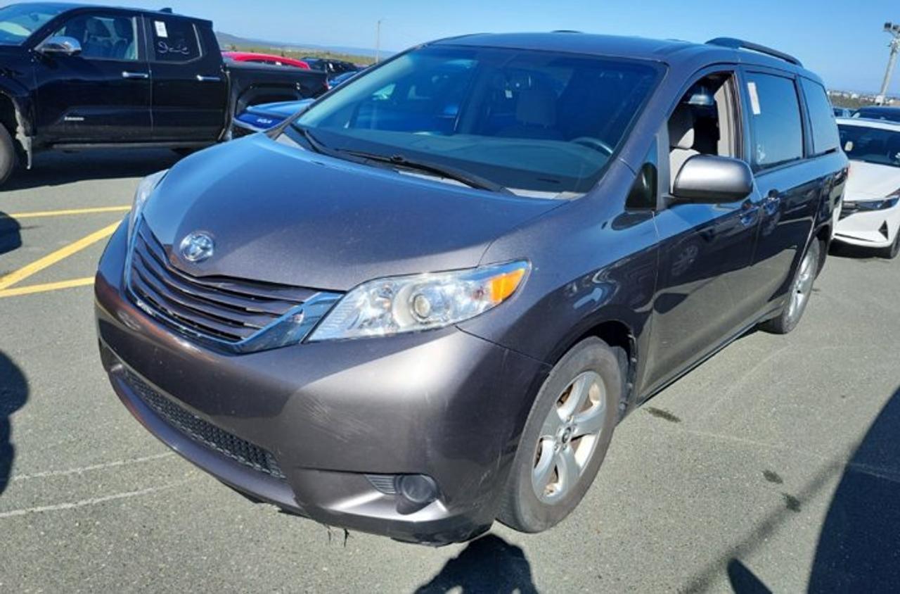 2016 Toyota Sienna LE | 8 Passenger | Power Sliding Doors | Power Seat | Rear Camera | Bluetooth | and More ! Photo0