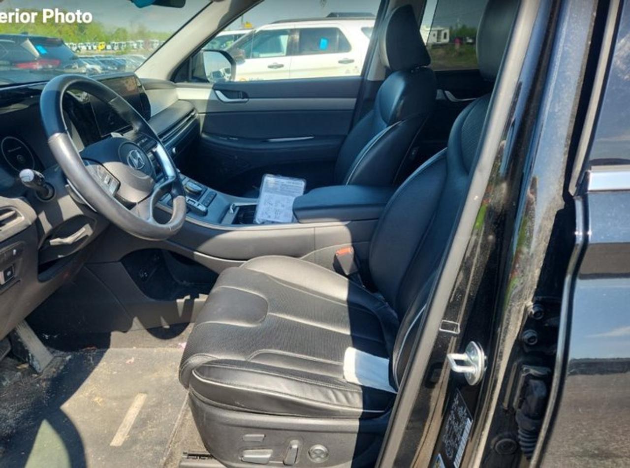 2023 Hyundai PALISADE Urban AWD | Leather | Sunroof | Cooled + Heated Seats | Heated Wheel | 360 Camera | Nav | and More ! Photo