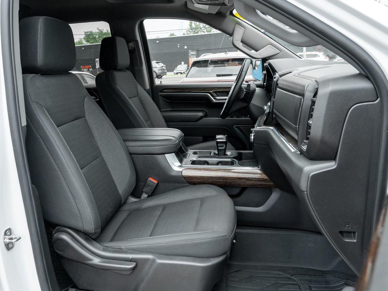 2024 GMC Sierra 1500 ELEVATION Photo