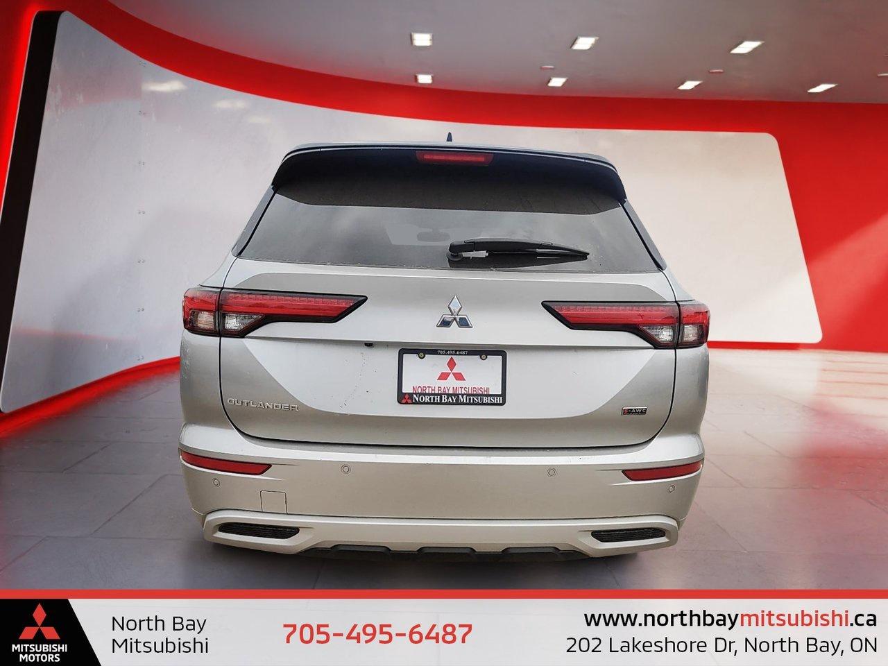 2024 Mitsubishi Outlander GT Photo2