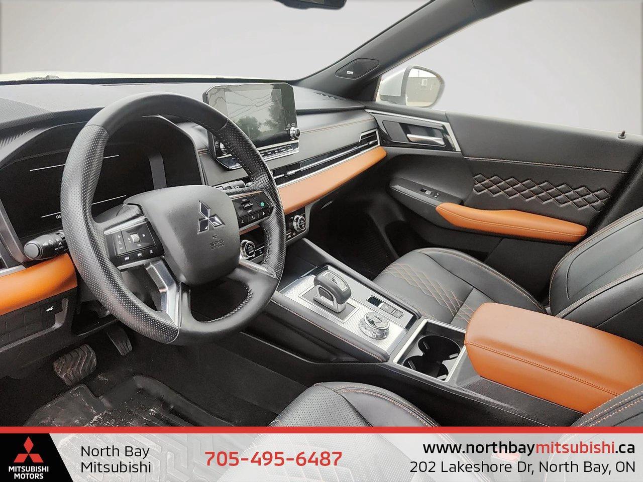 2024 Mitsubishi Outlander GT Photo