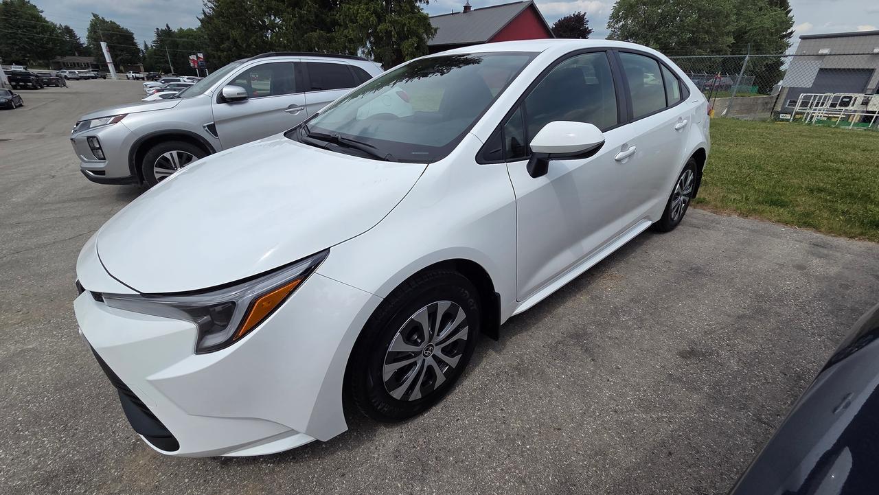 2026 Toyota Corolla Hybrid LE - Photo #1