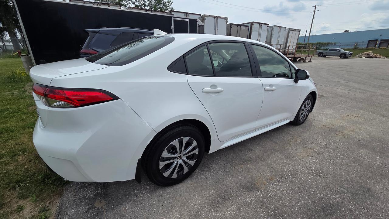 2026 Toyota Corolla Hybrid LE Photo