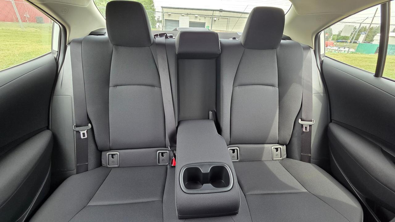 2026 Toyota Corolla Hybrid LE Photo